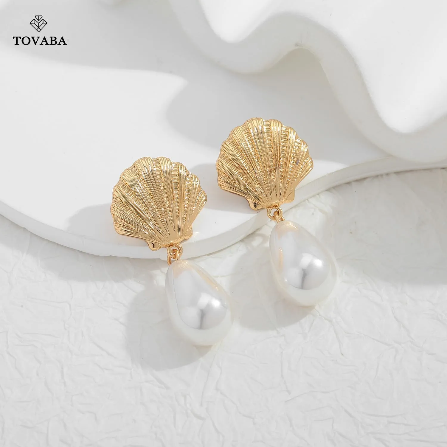 Gold Starfish Earrings for Women Beach Ocean Style Trendy Shell Dangle Earrings for Vacation Chunky Seashell Studs Hypoallergenic Statement Summer Jewelry