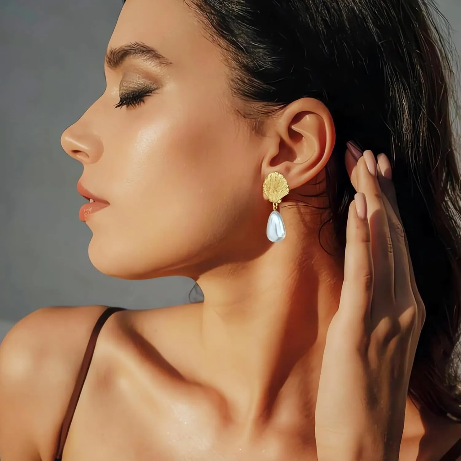 Gold Starfish Earrings for Women Beach Ocean Style Trendy Shell Dangle Earrings for Vacation Chunky Seashell Studs Hypoallergenic Statement Summer Jewelry