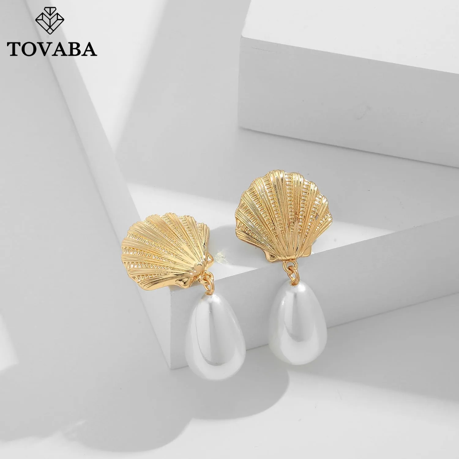Gold Starfish Earrings for Women Beach Ocean Style Trendy Shell Dangle Earrings for Vacation Chunky Seashell Studs Hypoallergenic Statement Summer Jewelry